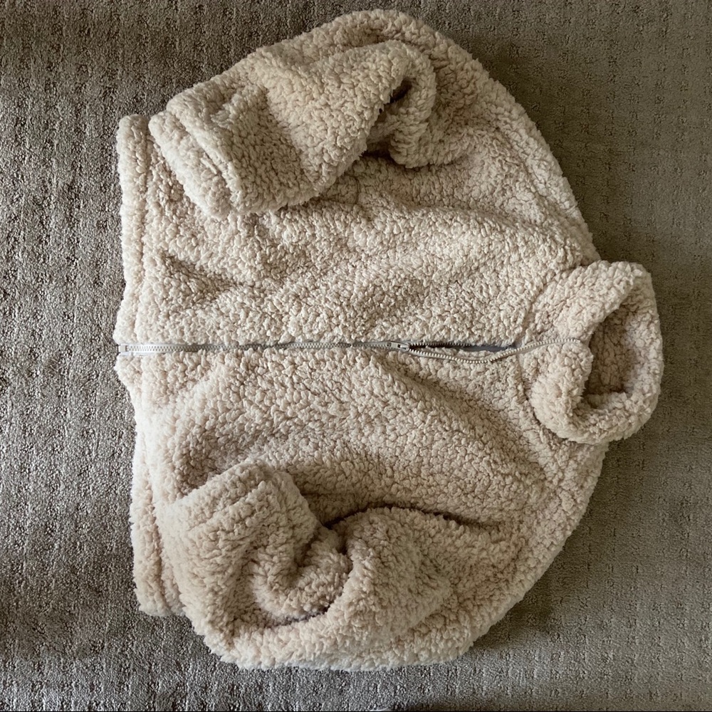 Cropped Sherpa zip up